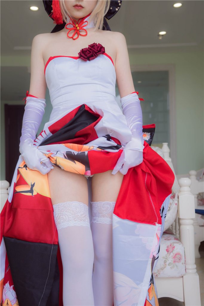少女映画之Saber仙鹤礼服 (71P-181M) COSPLAY-第1张